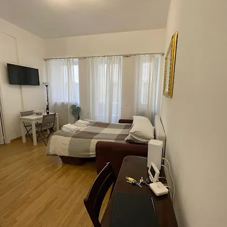 Apartment Charming Near The Colosseum 60 Sqm 4 Pers Air Conditiond *