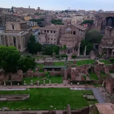 Appartement Charming Near Forum - 60 M² Rome