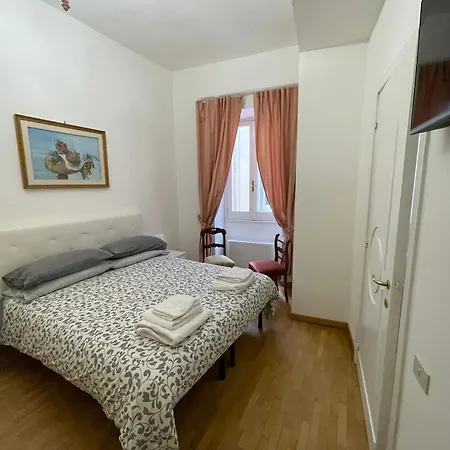 Charming Near The Colosseum 60 Sqm 4 Pers Air Conditiond شقة روما