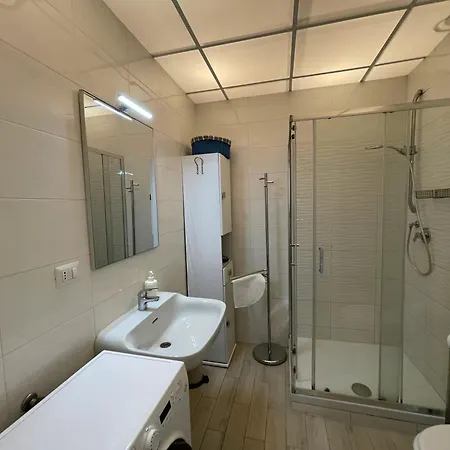 Charming Near The Colosseum 60 Sqm 4 Pers Air Conditiond Apartamento Roma